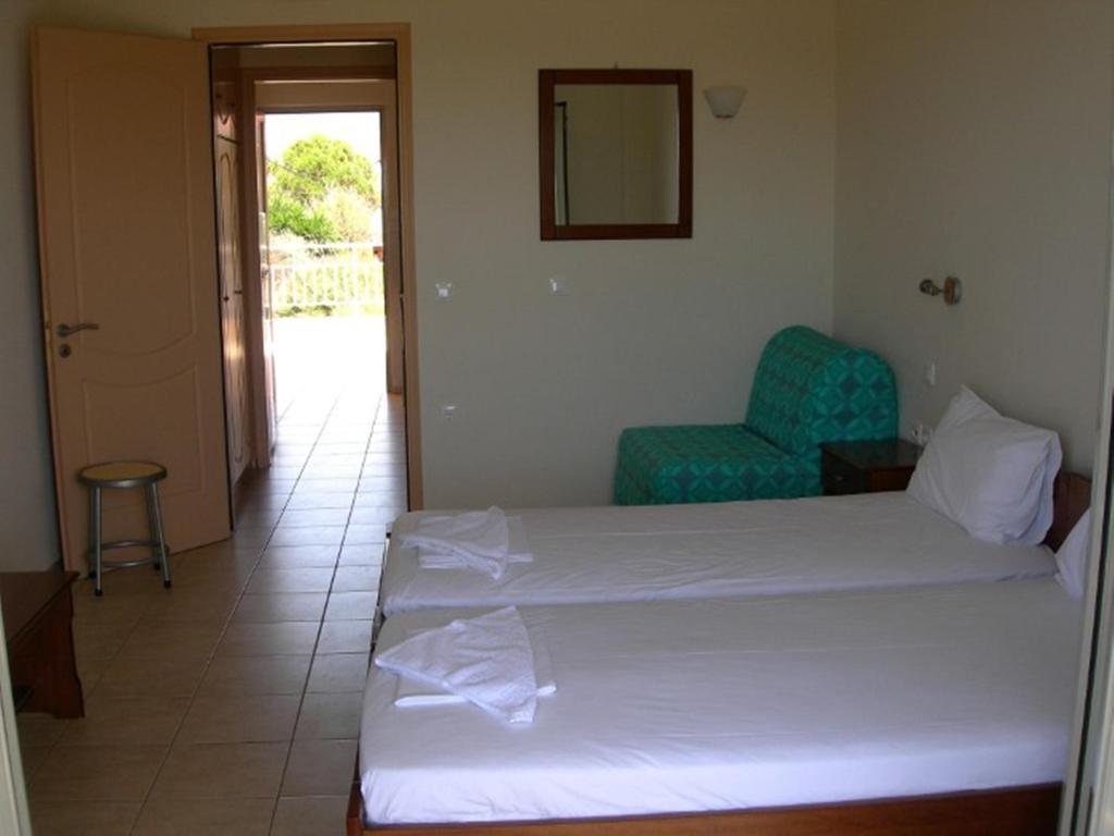 Asfodelos Apartment Hotel Каковатос Экстерьер фото